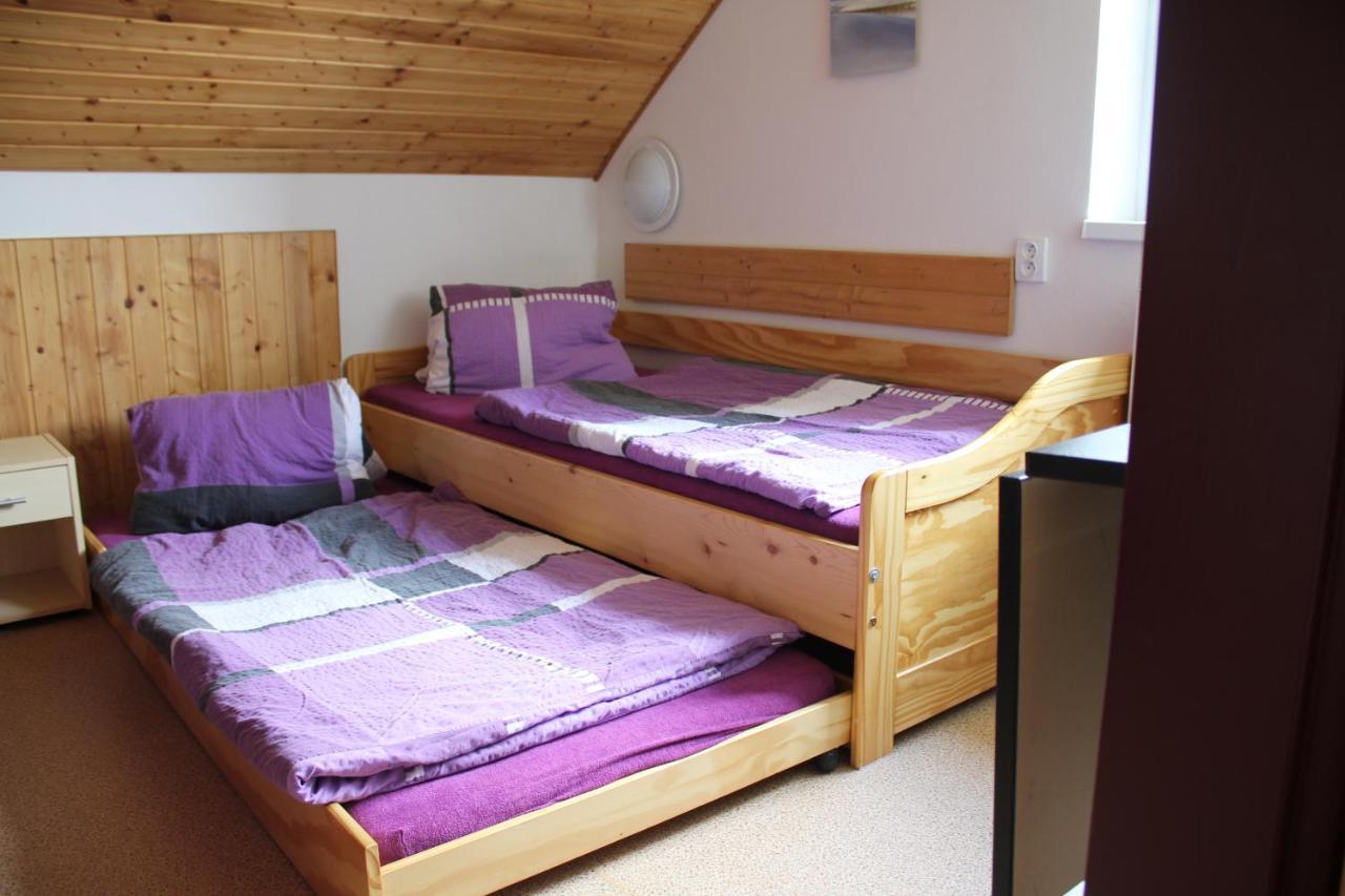 Apartmany Fialka 카스페르스케 호리 외부 사진