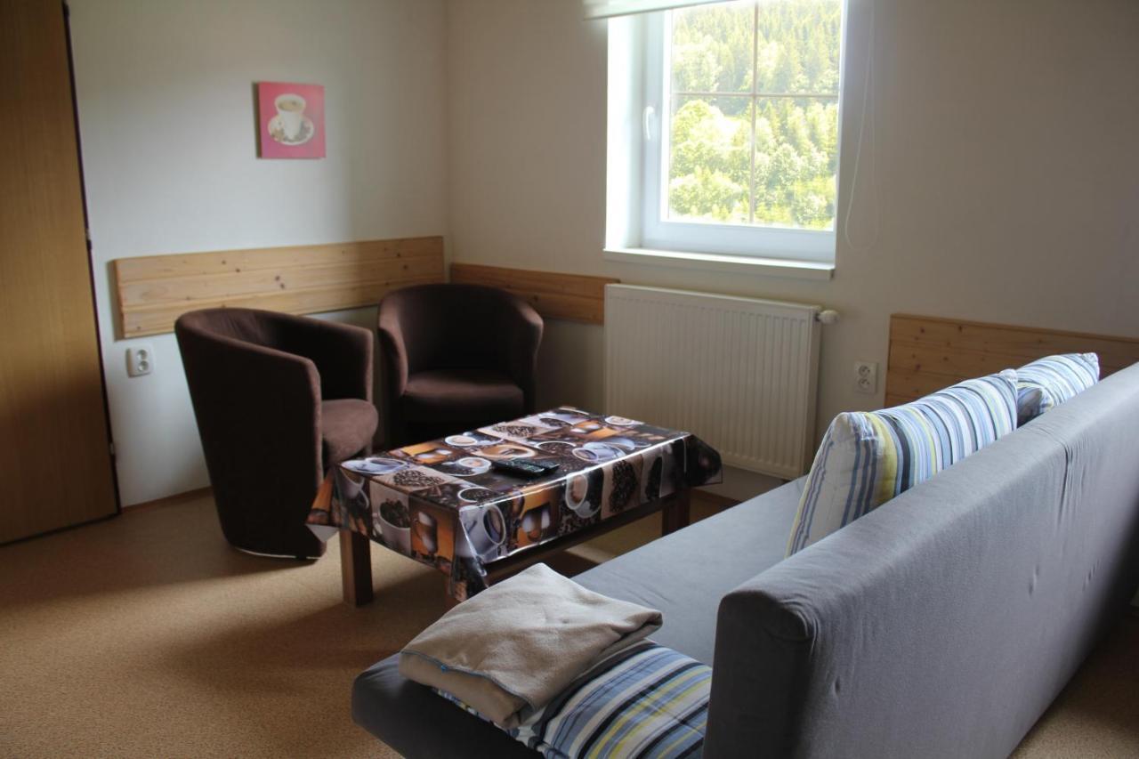 Apartmany Fialka 카스페르스케 호리 외부 사진